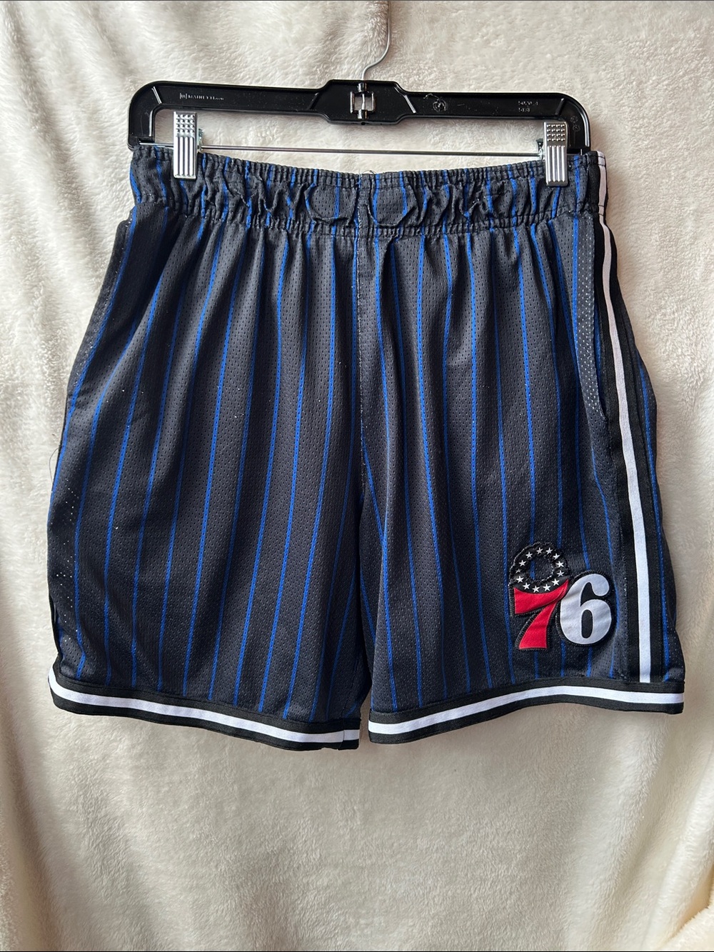Philadelphia 76ers Black & Blue Pinstripe Men's Basketball Shorts size M